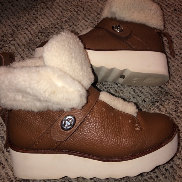 Coach Urban Hiker Shearling Boot - Picture 4 of 5